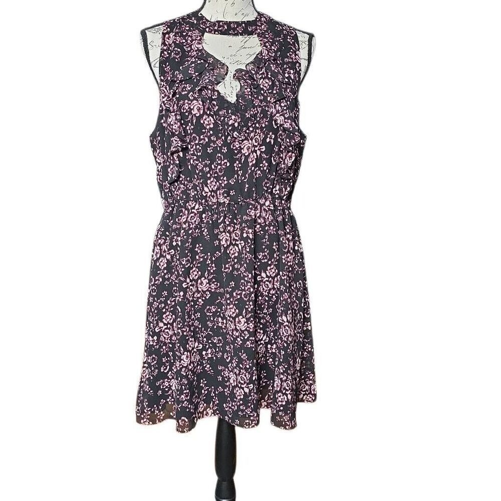 BCBGeneration Women's Size Large Black Rose Print Sleeveless Ruffle Front Dress